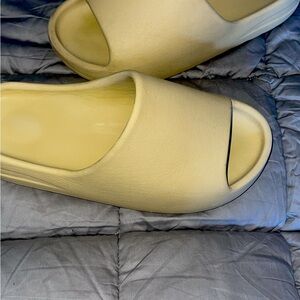 Yeezy bone slides